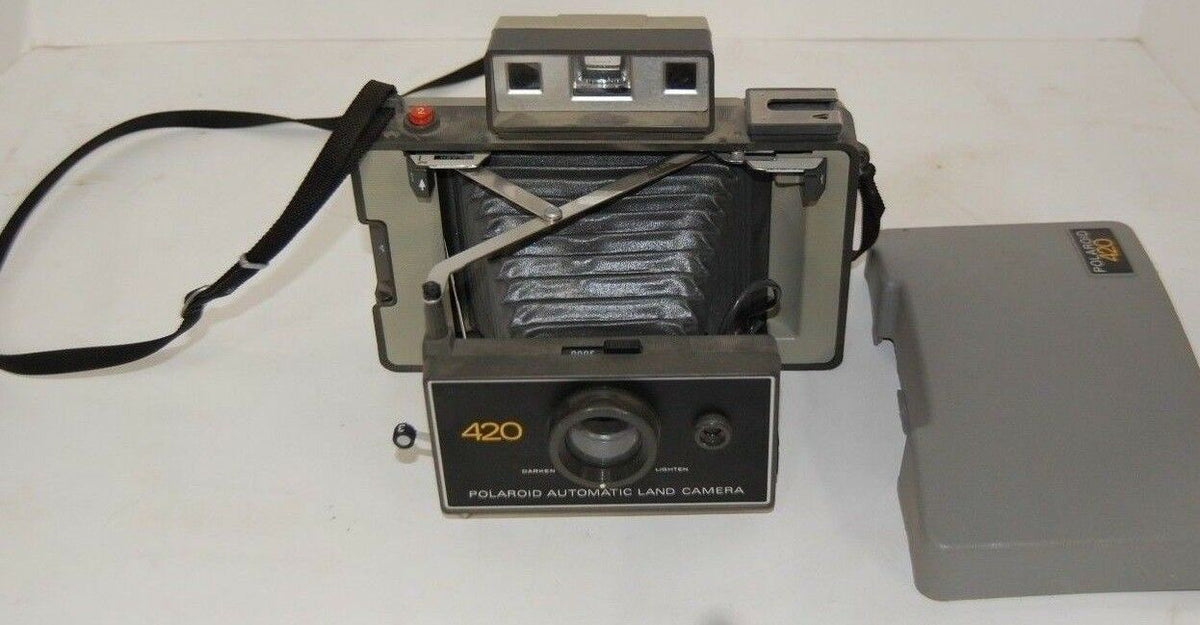 Vintage Polaroid 420 Land Camera Original Manual and Focused Flash