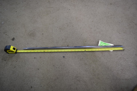 1958 CADILLAC SERIES 75 LIMO FRONT PASSENGER SIDE DOOR SPEAR TRIM 58