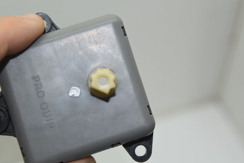 2006 2009 Chevrolet Equinox HVAC Heater AC Blend Door Actuator Motor Module12552