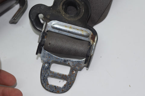 1987 1993 Ford Mustang Convertible Front Right Passenger Seat Belt Gray 87