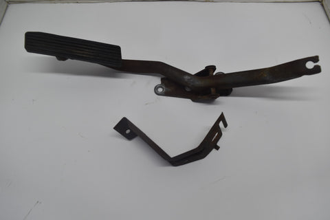 1987 1993 Ford Mustang Gas Accelerator Pedal 87 88 89 90 91 92 93