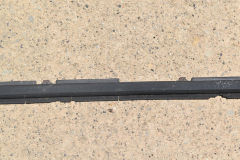 1983 1986 Ford Mustang Convertible Right Exterior Belt Trim Door Weatherstrip RH