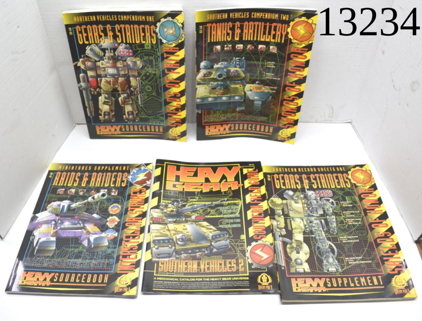 Swords Of Honor Heavy Gear SourceBook Southern Northern Compendium Boo