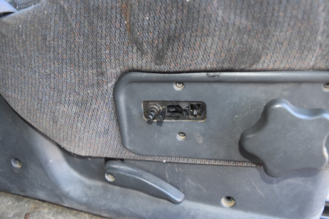 1999 2002 Chevrolet Silverado Cloth Gray Front Passenger Seat Power Armrest 99