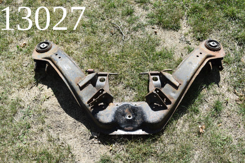 2004 2005 2006 GTO Rear Subframe Cross Member Bracket 04 05 06