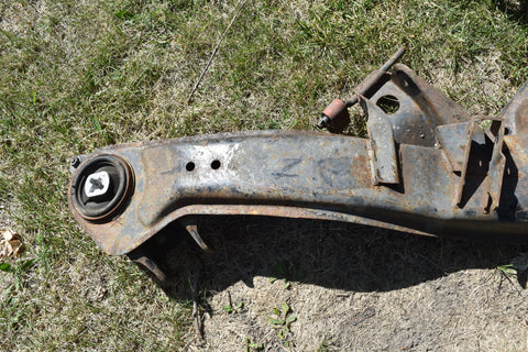 2004 2005 2006 GTO Rear Subframe Cross Member Bracket 04 05 06