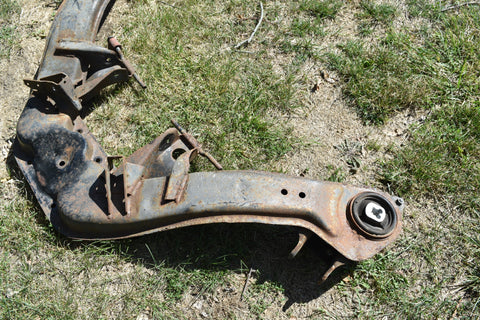 2004 2005 2006 GTO Rear Subframe Cross Member Bracket 04 05 06