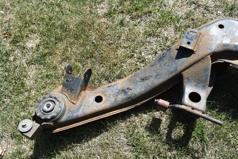 2004 2005 2006 GTO Rear Subframe Cross Member Bracket 04 05 06