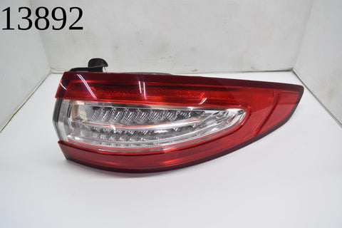2013 2016 Ford Fusion Tail Light Right Passenger Outer DS73 13405 AJ 13 14 15 16