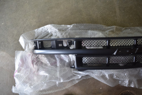 New 1998 2004 S10 SS Xtreme Front Grille Grill Gray GM1200426 99 00 01 02 03 04