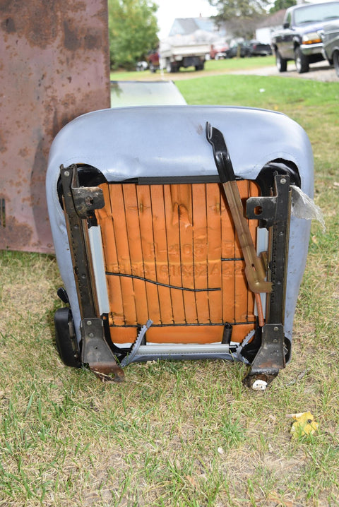 1983 1986 Ford Mustang Front Right Passenger Bucket Seat Fox Body Vinyl 83 84 86