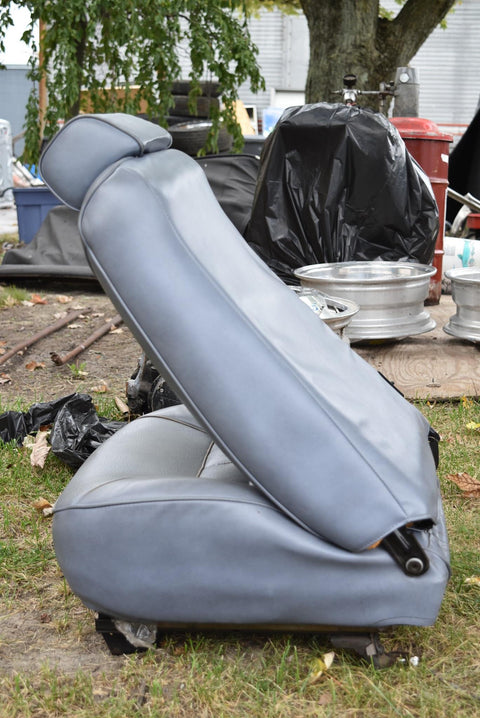 1983 1986 Ford Mustang Front Right Passenger Bucket Seat Fox Body Vinyl 83 84 86