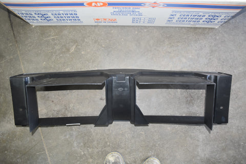 2003 2005 Ford Expedition Mounting Grille Opening Panel Cover 03 04 05