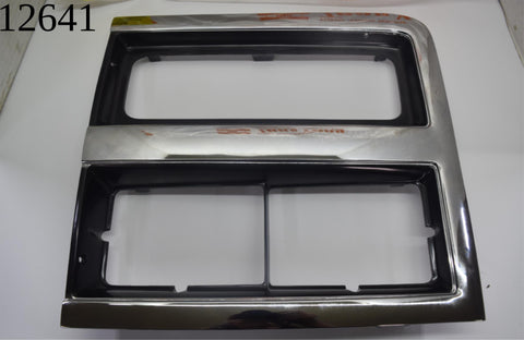 1989 1990 1991 Chevrolet Blazer RH Passenger Headlight Bezel 89 90 91