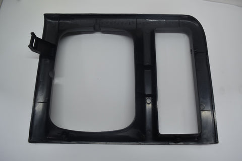 1989 1990 1991 Chevy Blazer Suburban RH Passenger Headlight Door Bezel 89 90 91