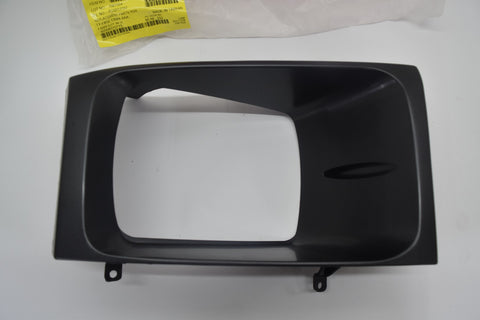 1999 2000 Ford F450 RH Passenger Headlight Door Bezel 99 00