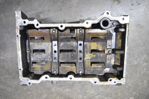 2010 2012 Chevrolet Camaro Cadillac CTS 3.6L V6 Engine Oil pan GM 12611900