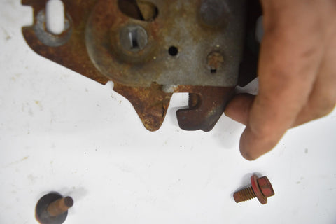 1971 1974 Plymouth Roadrunner Satellite GTX Charger B Body Trunk Latch 71 72 73