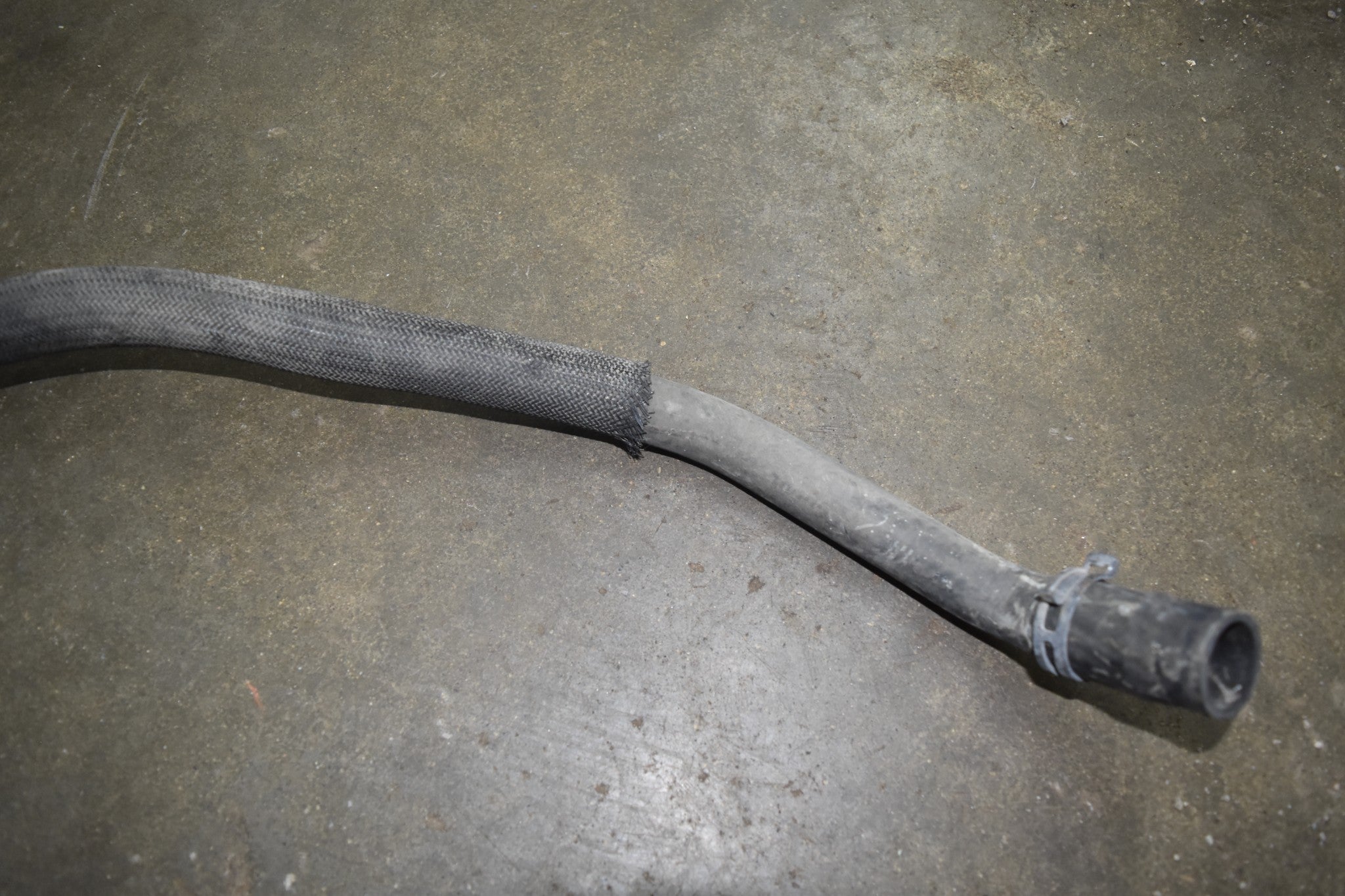 2004 GTO Coolant Pipe Overflow Radiator Hoses Crossover 04– FatMan's ...