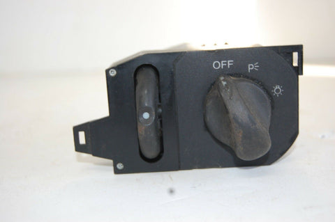 1995-2000 MONTE CARLO HEADLIGHT SWITCH HEAD LIGHT LAMP CONTROL 10098823 CHEVY