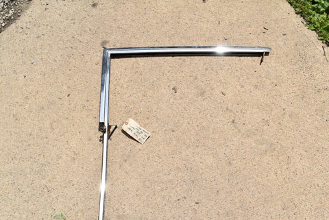 1958 58 Oldsmobile super 88 door frame molding window track Right Passenger 9034