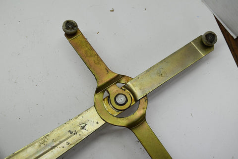 1988 1989 1990 Suburban passenger SIDE WINDOW REGULATOR RH Right front GMC 9260