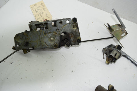 1990 90 CHEVROLET GMC TRUCK C10 K10 DOOR LATCH PLUS LINKAGE RODS RH Front 9289