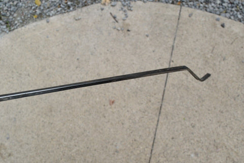 1972 CHEVELLE GRILLE TRIM CENTER GM USED MOULDING 72 MALIBU EL CAMINO 9460