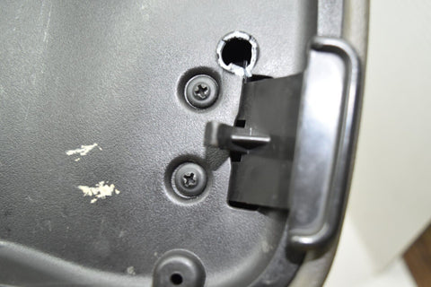 2002 - 2009 GMC ENVOY CHEVROLET TRAILBLAZER CENTER CONSOLE ARMREST LID 11015