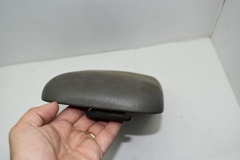 2002 - 2009 GMC ENVOY CHEVROLET TRAILBLAZER CENTER CONSOLE ARMREST LID 11015