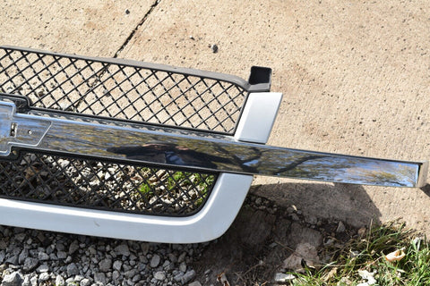 2003 2006 Chevrolet Silverado GRILL GRILLE OEM 03 04 05 06 Chevy 11820