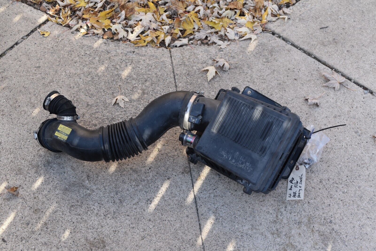 2002 02 Chevy Duramax Air Intake Tube and filter housing 11888 FatMan