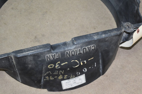 84 85 86 Ford Mustang 3.8 V 6 Factory Radiator Cooling Fan Shroud 11987