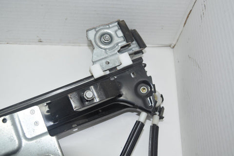 02 09 GMC Envoy Chevy Trailblazer Front right Door Window Regulator OEM 12211