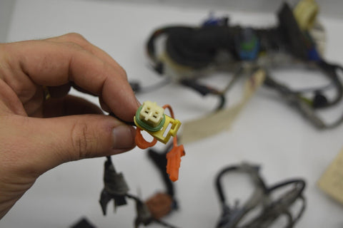 07 CHEVY TRAILBLAZER FRONT LEFT rear left right DOOR WIRE HARNESS lot 12222