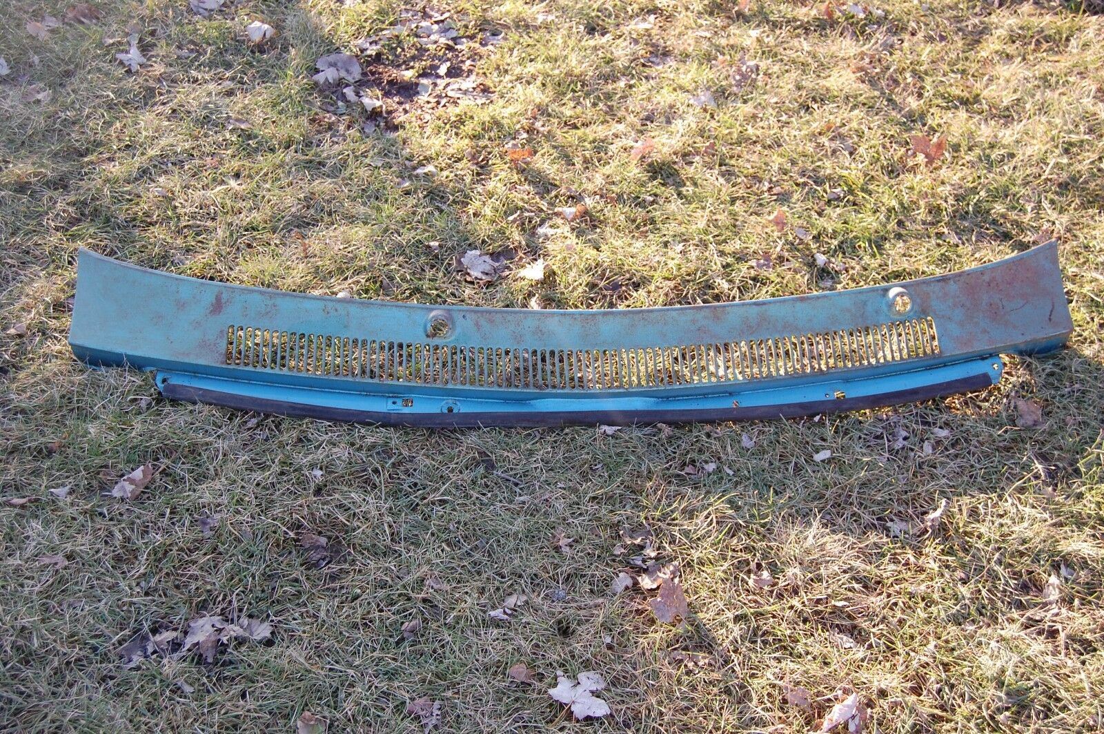 1967 Chevrolet Impala windshield wiper cowl Bel Air Caprice Vintage Pa