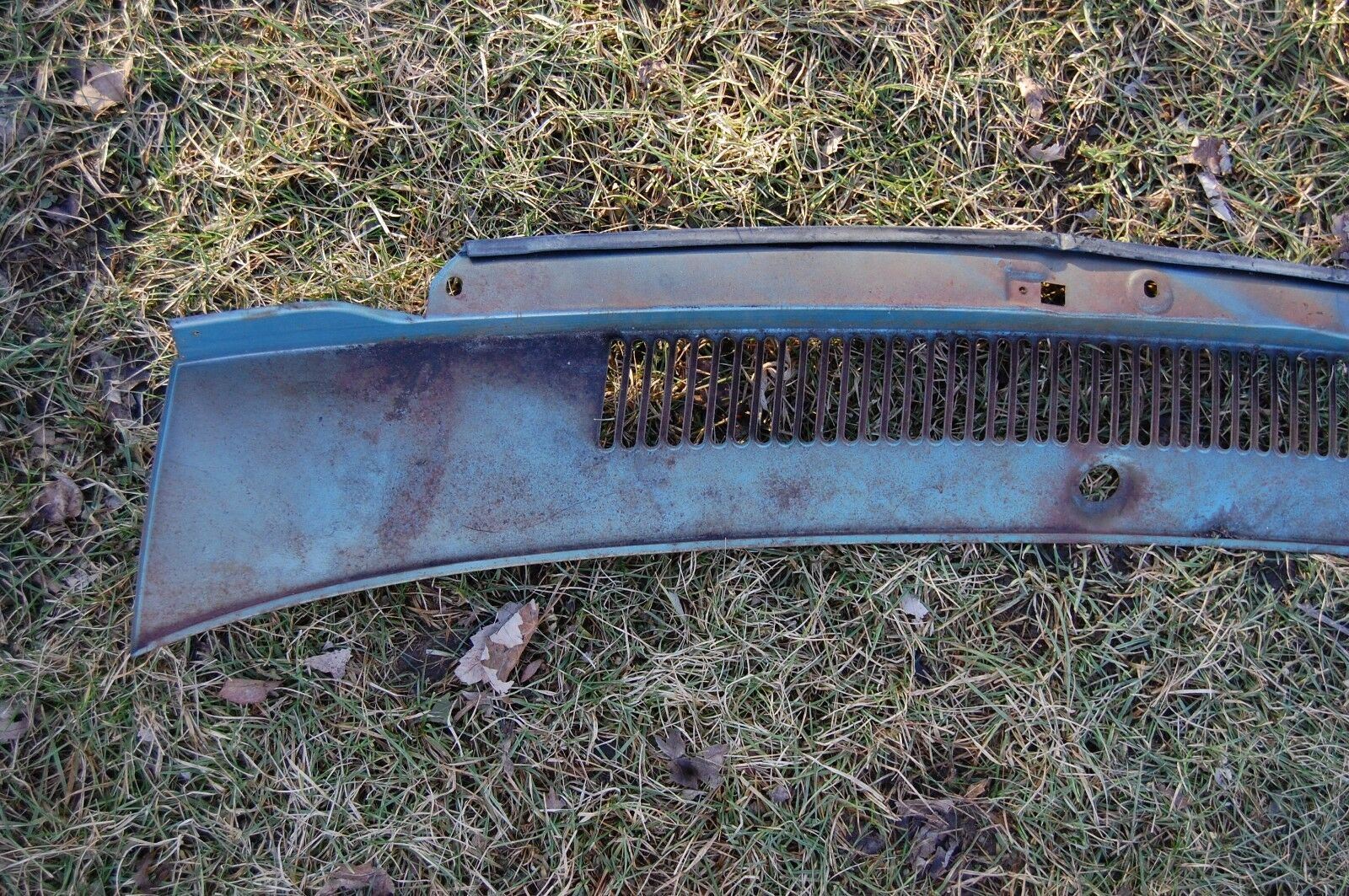 1967 Chevrolet Impala windshield wiper cowl Bel Air Caprice Vintage Pa