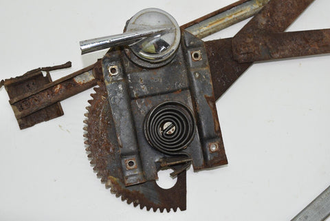 1958 58 super 88 window regulator Oldsmobile right rear passenger 8982