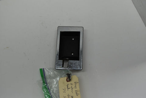 1985-91 CHEVROLET GMC SQUAREBODY C K TRUCK USED GM RH DOOR HANDLE BEZEL 9214