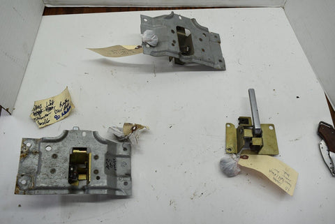 Chevy suburban 1990 90 interior door handle front left back LH RH 9292