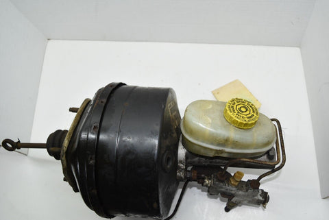 2000 00 jeep Cherokee brake master cylinder 4.0 9572