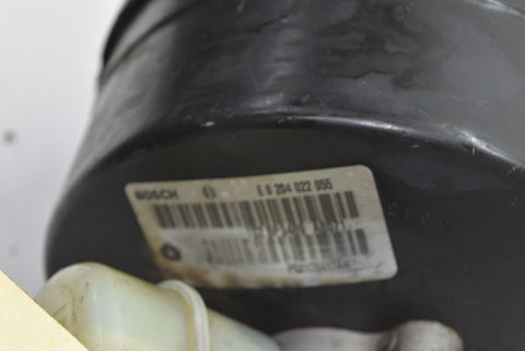 2000 00 jeep Cherokee brake master cylinder 4.0 9572