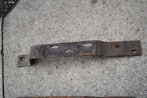 1958 Oldsmobile Super 88 Pair LH RH Front Bumper Brackets Mounts Olds 58 9703