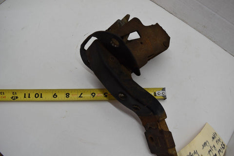 1958 CADILLAC LIMO FLEETWOOD SERIES 75 UPPER PASSENGER FRONT DOOR HINGE 10337