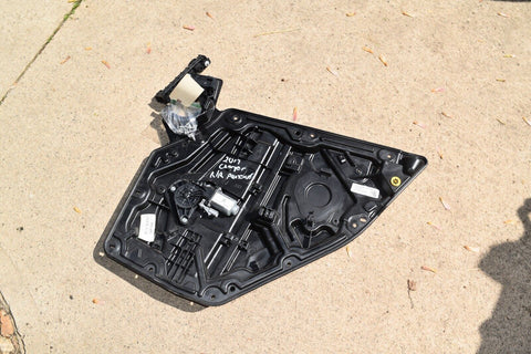 2017 charger dodge right rear door guts internals motor mount regulator 10813