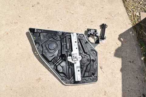 2017 charger dodge right rear door guts internals motor mount regulator 10813