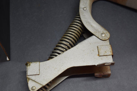 1958 1959 1960 FORD THUNDERBIRD LH DRIVERS SIDE TRUNK HINGE 58 59 60 11459