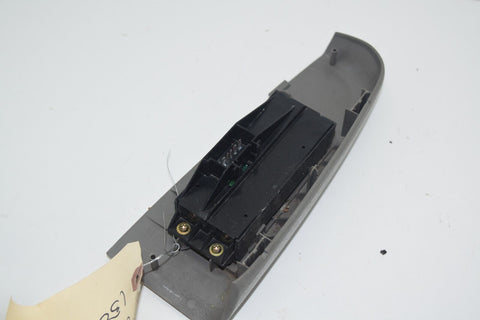 99 02 GMC Sierra Chevy Silverado Yukon Tahoe Passenger Switch Window 12137