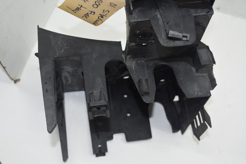 CHEVROLET SUBURBAN 2000 2001 2002 01 02 FUSE BOX LOWER MOUNT BRACKET OEM 12169