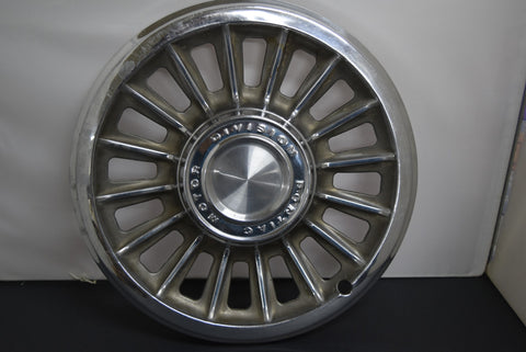1965 65 1966 66 Pontiac Hubcap Tempest GTO 14" Wheel Cover 16 Slot single (1)